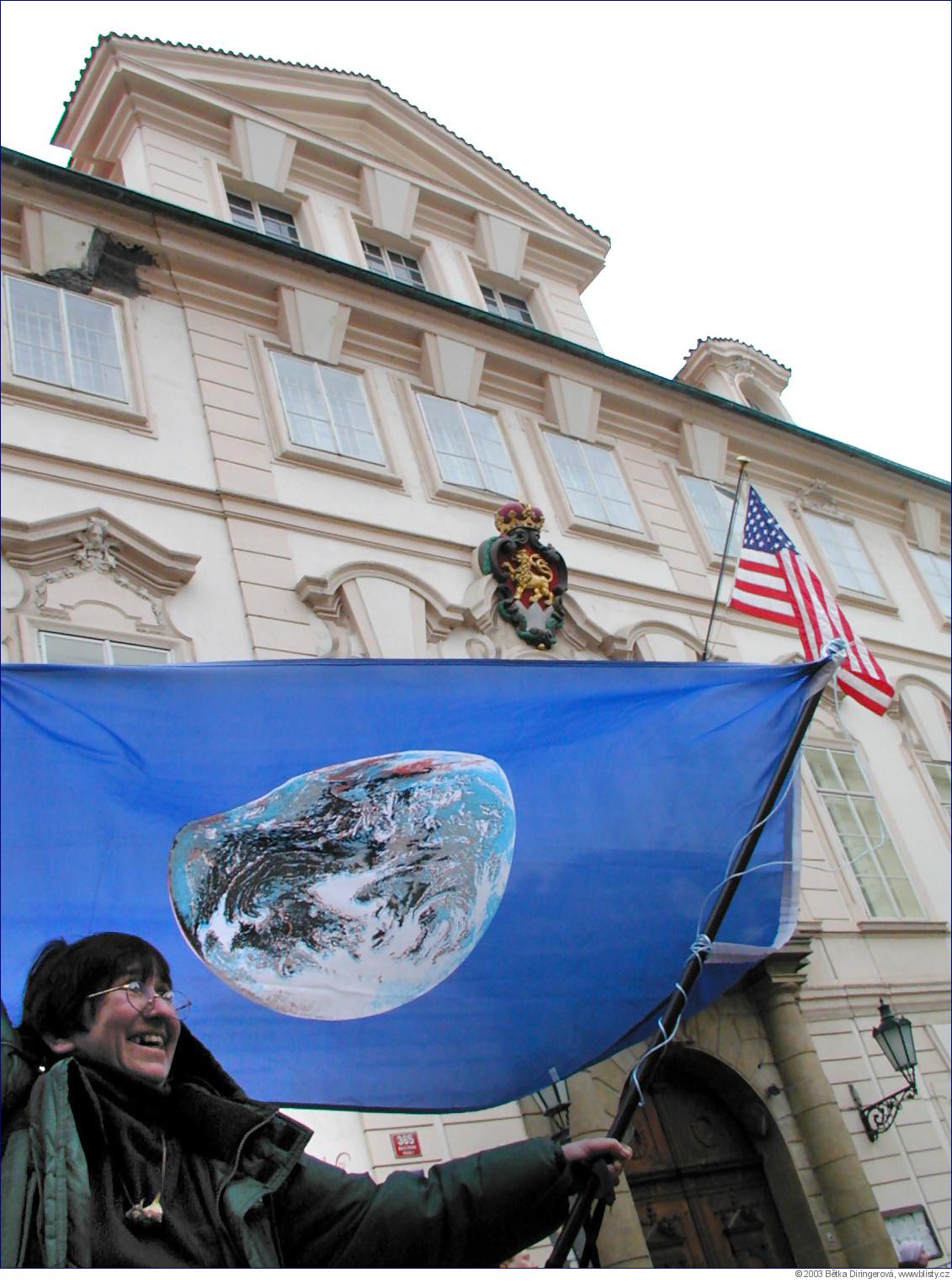 FOTOREPORTÁŽ z demonstrace 26. 01. 2003